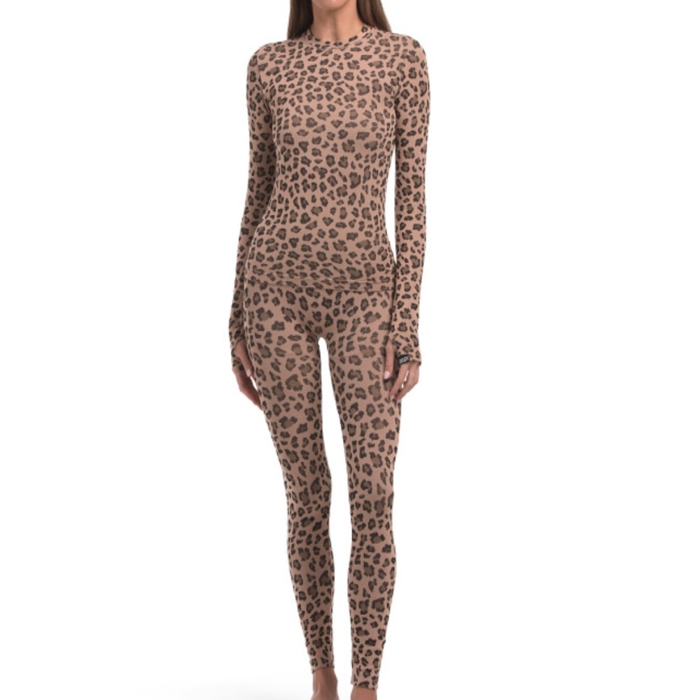 Juicy Couture Leopard Fitted Lounge Set